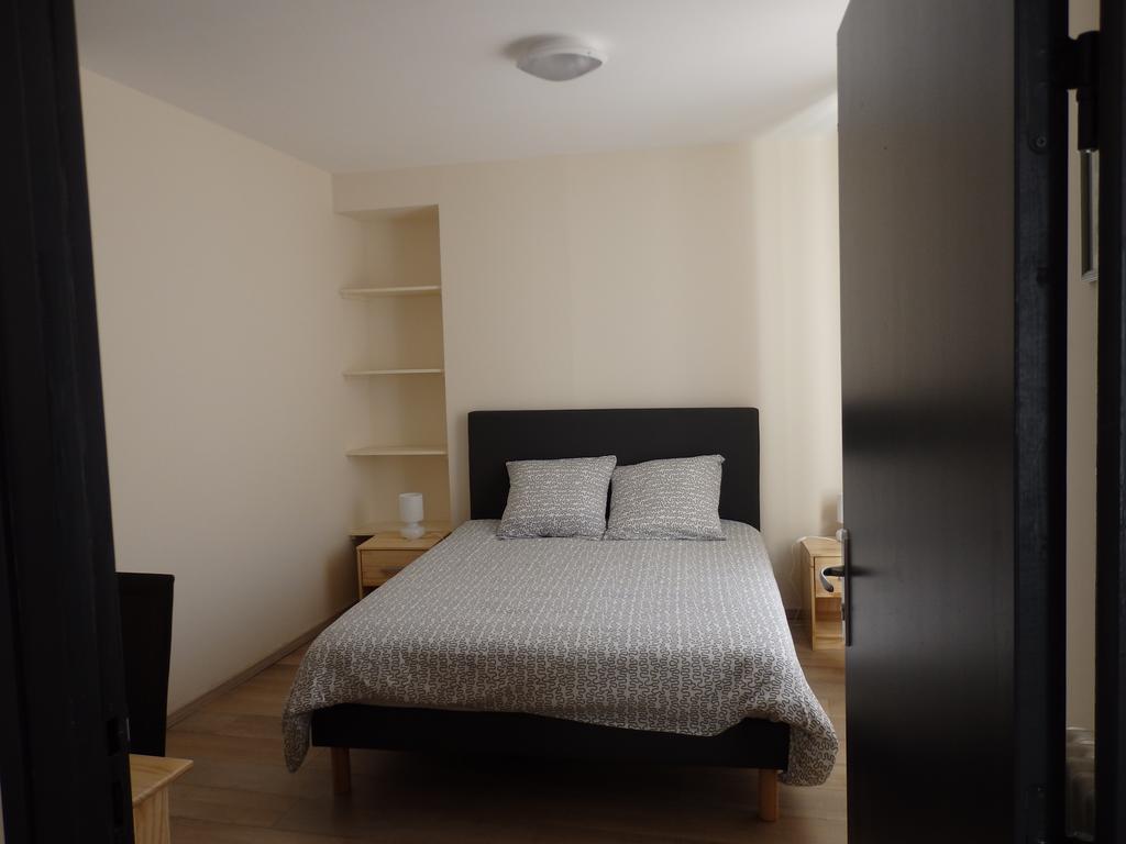 Le Merlanson Chambres D'Hotes Bez-et-Esparon Exteriér fotografie